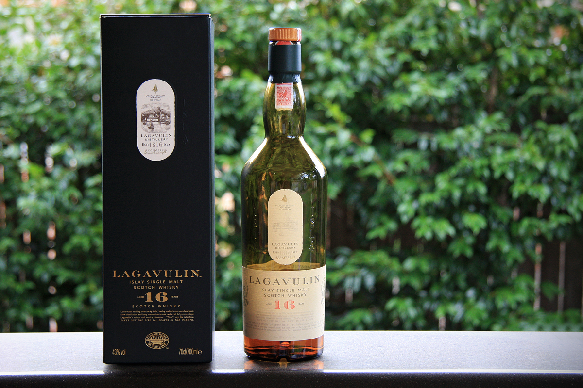 Lagavulin 16 Year Old